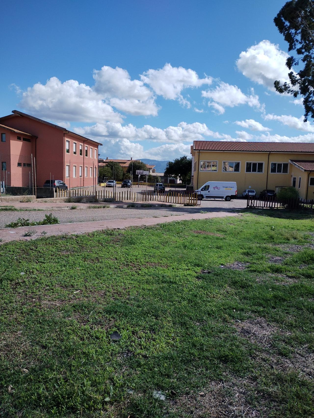 Palestra e auditorium bloccati, corsa contro il tempo per avviare il progetto
