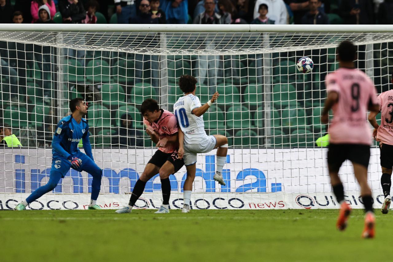 
	Il gol del momentaneo pareggio (foto Carrarese calcio)

