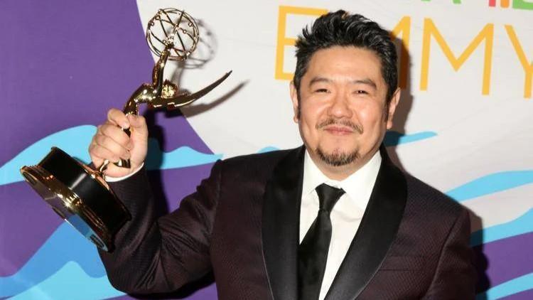 Addio alla voce di Bugs Bunny e Daffy Duck, è morto all’improvviso Eric Bauza: aveva 46 anni