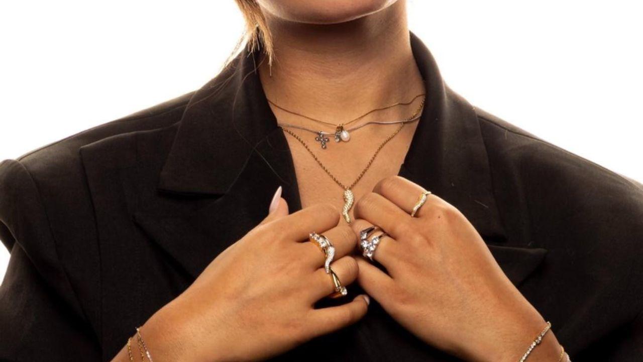 Alcune creazioni di Divatique Studio, il nuovo brand di gioielli in acciaio che è stato fondato dalla giovane imprenditrice pisana Giulia Lapi