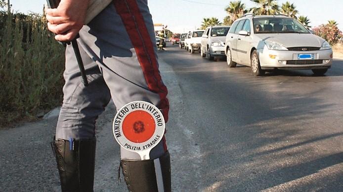 Ubriachi al volante e senza cintura di sicurezza: 17 patenti ritirate nel Sassarese