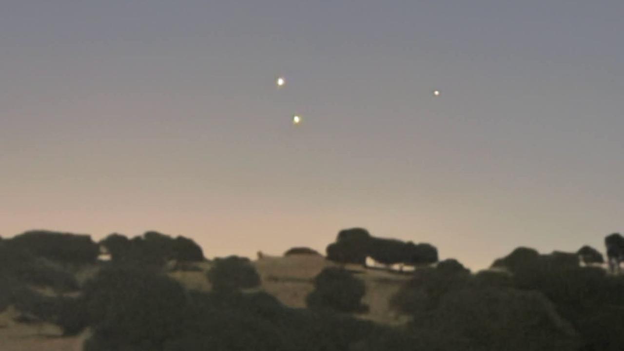 Avvistamento choc nei cieli della Sardegna, sui social scattano le indagini sugli Ufo