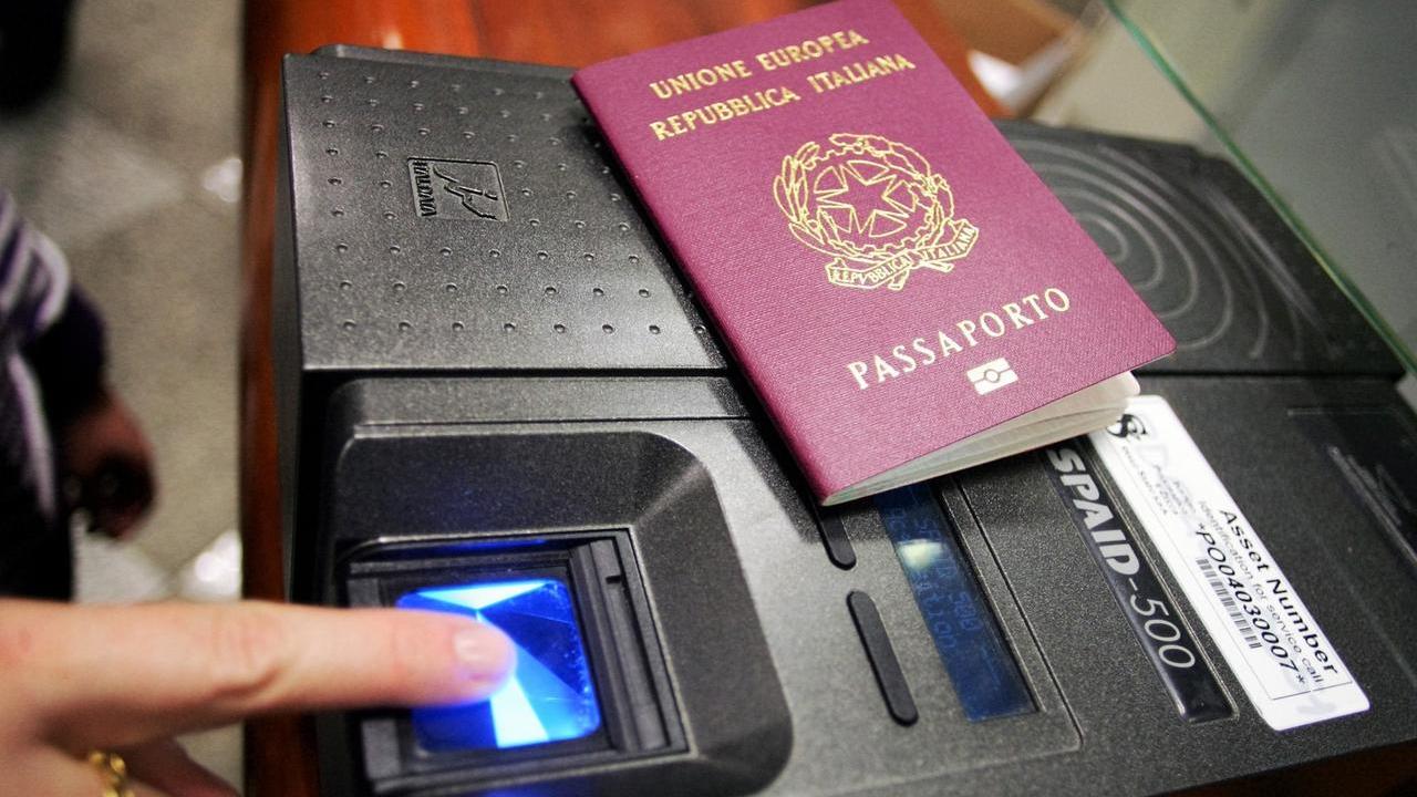 Rivoluzione passaporto, da oggi cambia il metodo di pagamento – Ecco come fare