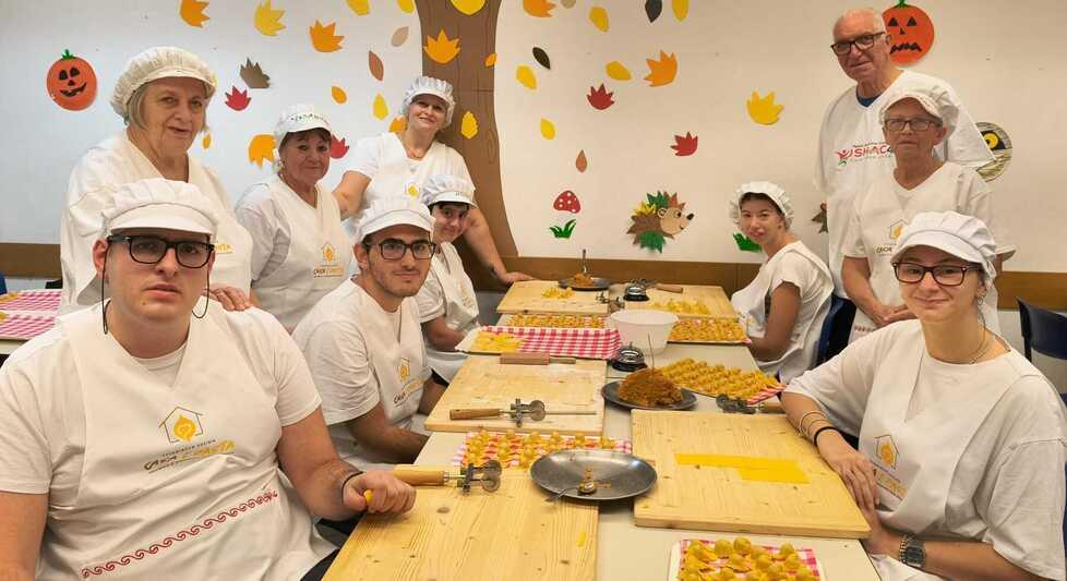 La cooperativa di ragazzi fragili che coltiva l’arte della sfoglia