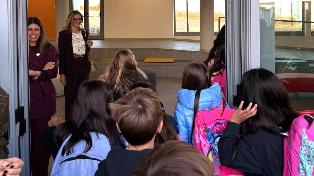 Olbia, prima campanella in via Veronese: la nuova scuola è operativa