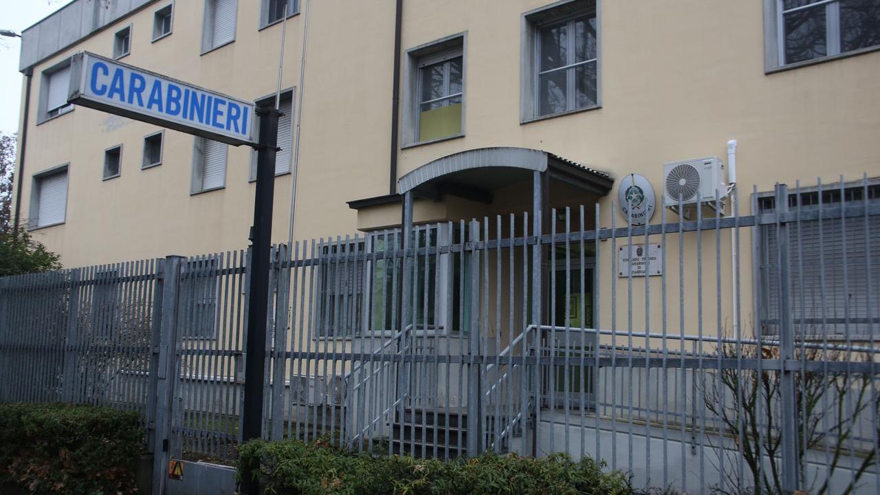 Anziana aggredita e rapinata in strada ad Arceto