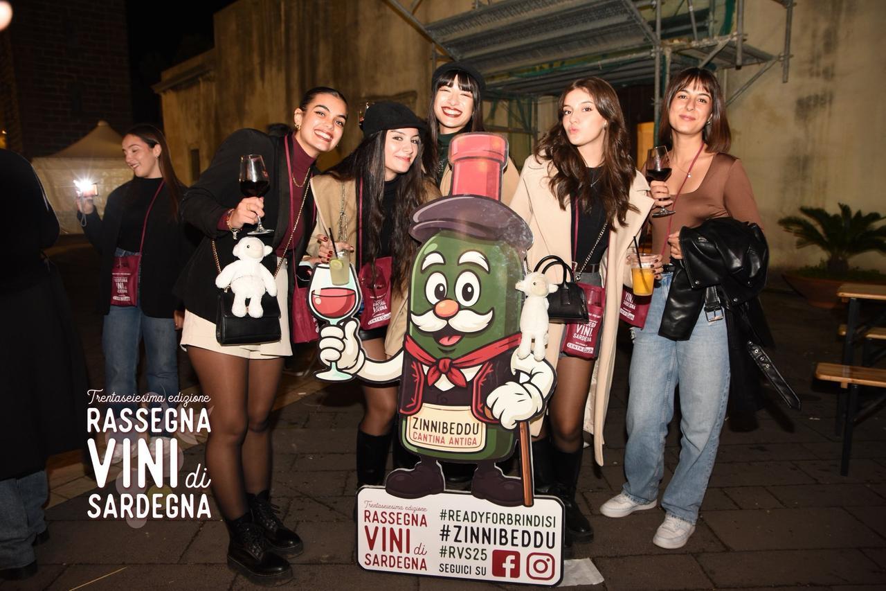 Torna la Rassegna dei vini di Sardegna, venti cantine per il weekend dei brindisi