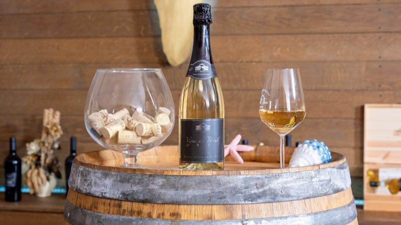 Un brut, un rosato e un moscato: la Cantina del vermentino di Monti cala tre assi