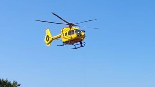Investita da un’auto a Castelsardo, grave una donna