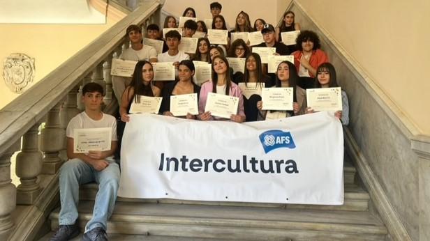 Sassari, mille borse di studio per frequentare una scuola all’estero: aperte le iscrizioni – I requisiti
