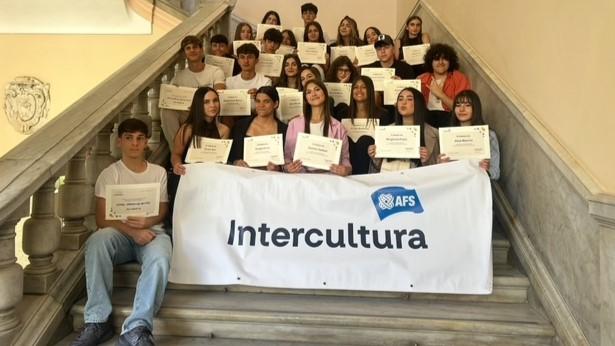 Sassari, mille borse di studio per frequentare una scuola all’estero: aperte le iscrizioni – I requisiti