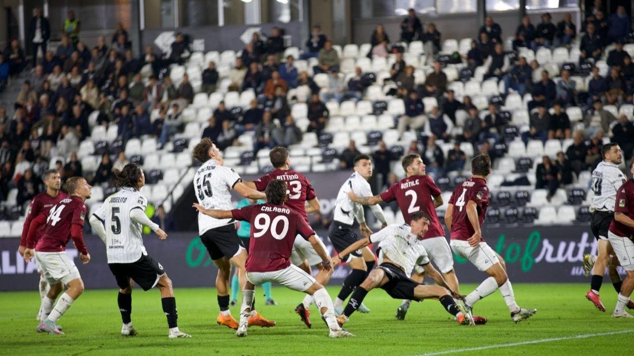 
	Un'azione del match (foto ufficio stampa Spezia Calcio)


