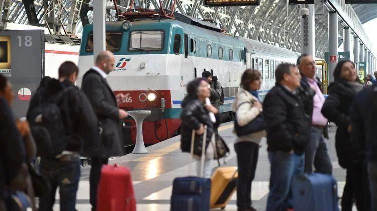 Dagli aerei ai treni, dalla scuola al trasporto pubblico locale: tutti gli scioperi di novembre – Le date