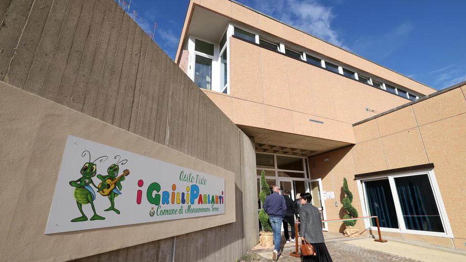 L'ingresso del nuovo asilo nido (foto Nucci)