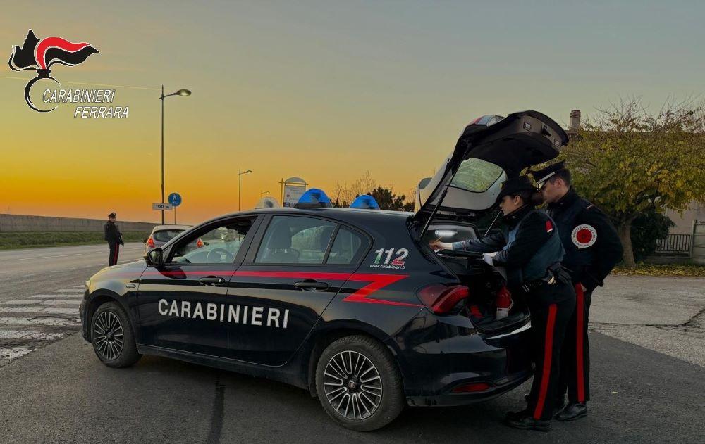 Lido Nazioni, scoperta casa d’appuntamenti: denunciata una donna