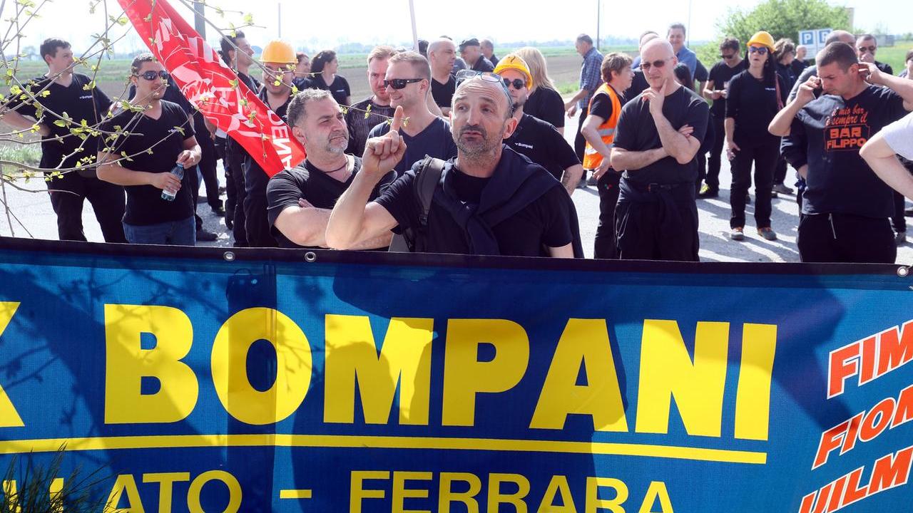Fox Bompani di Ostellato, 21 lavoratori ai saluti