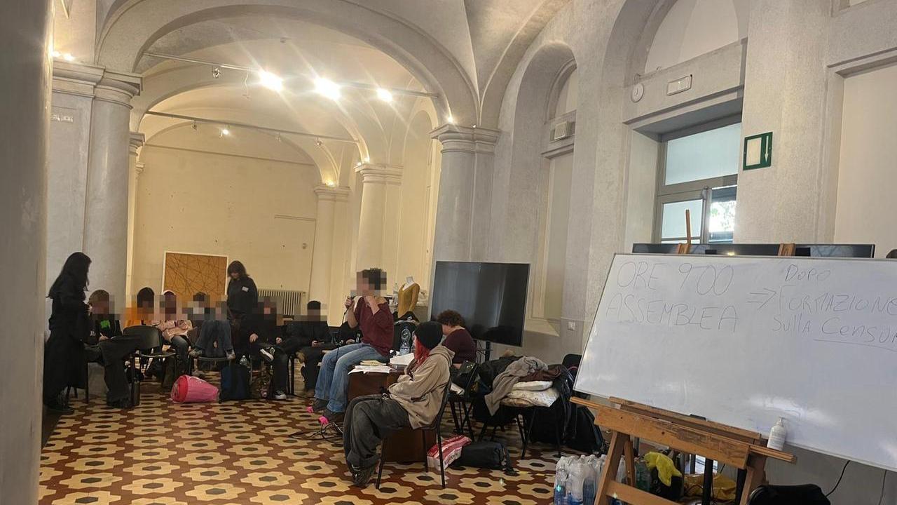 Finisce l’occupazione al Chierici, il viaggio dentro all’autogestione degli studenti: «Pulizie, regole ferree e niente social»