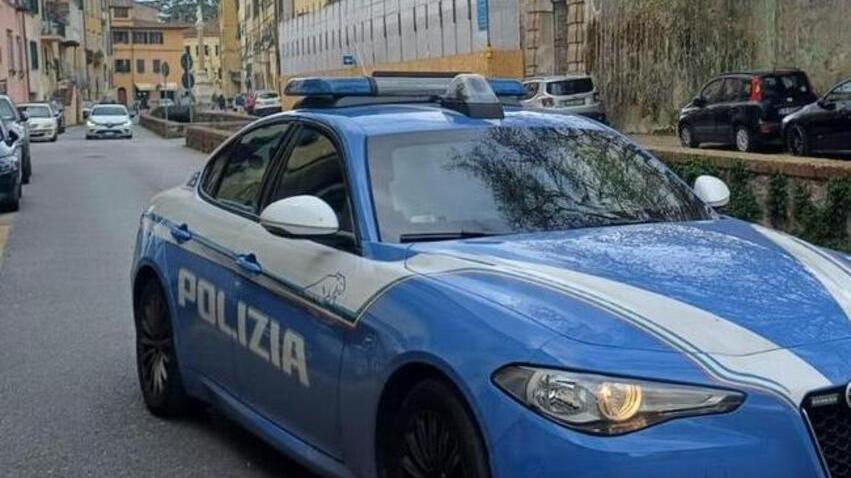 Lucca, cerca di entrare in un padiglione dei Comics senza biglietto: immigrato con precedenti viene espulso