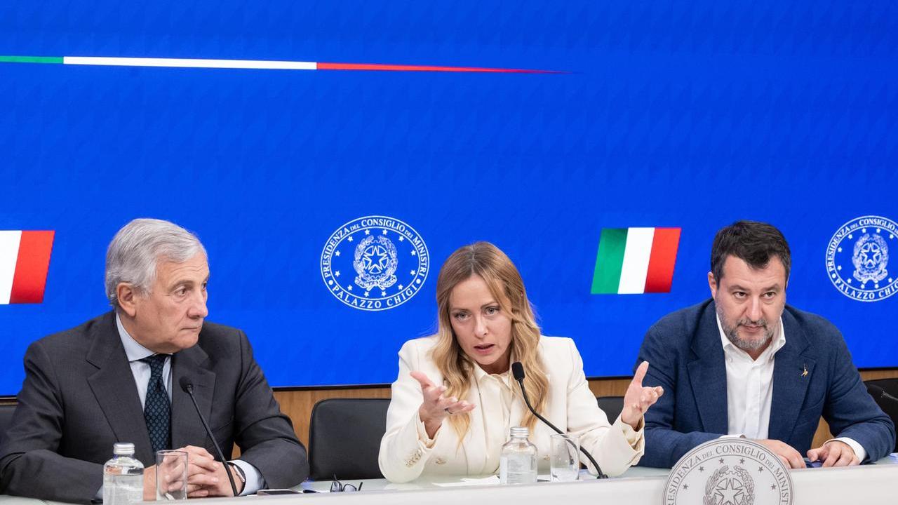 Manovra 2027, testo «bollinato»: dal taglio dell’Irpef (ma solo per un anno) alle pensioni, cosa prevede e le novità