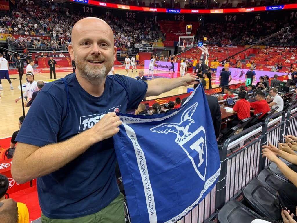 È morto a 52 anni Luca Zani, allenatore di basket e grande tifoso della Fortitudo