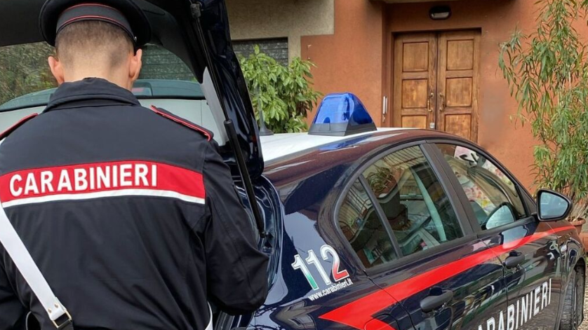 Ruba una bicicletta in cortile, intercettato e arrestato dai carabinieri dopo dodici minuti