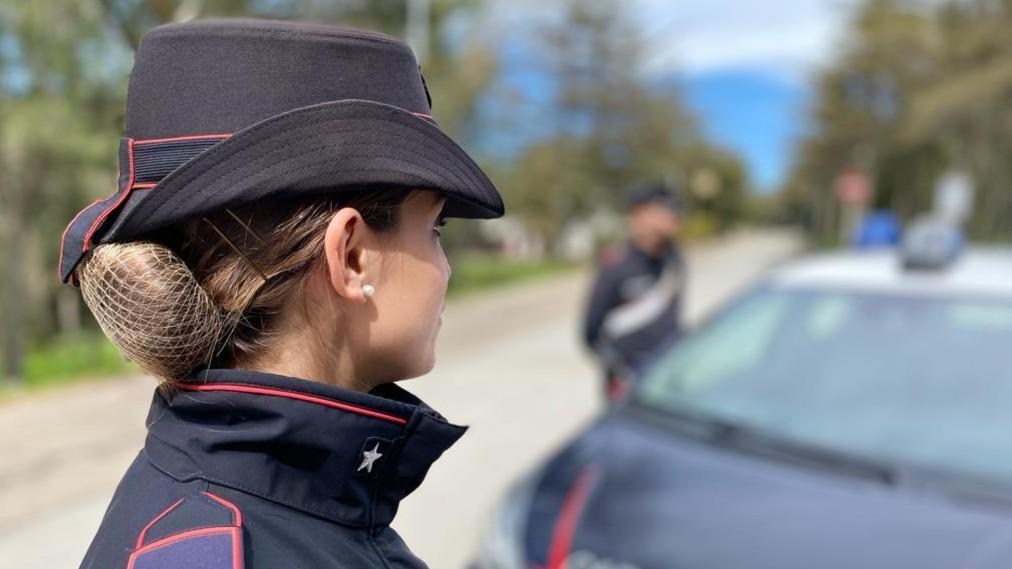 La moglie cinese lo picchia e insulta tutti i giorni, il marito chiama il 112: arrestata