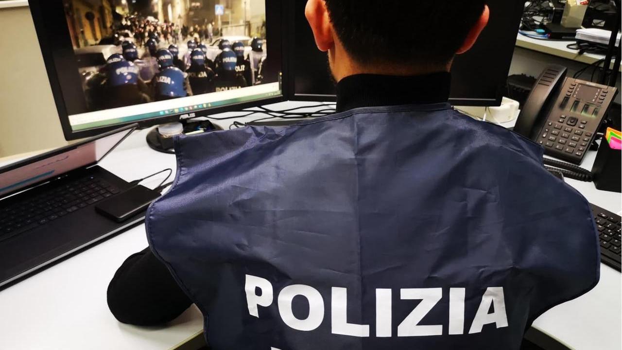 Istigazione alla violenza sul web, indagati due giovani sardi