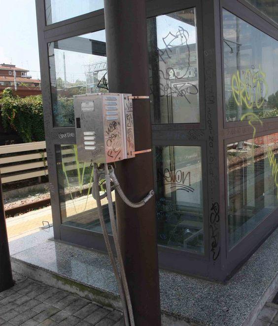 «I due ascensori in stazione sono inutilizzabili» 