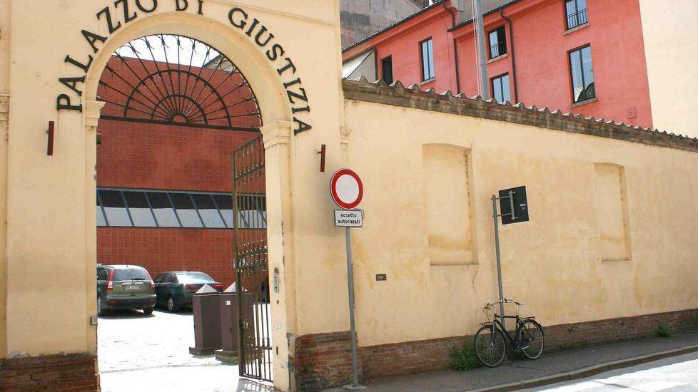 «Il materiale qui non c’è» nei guai l’ex dipendente