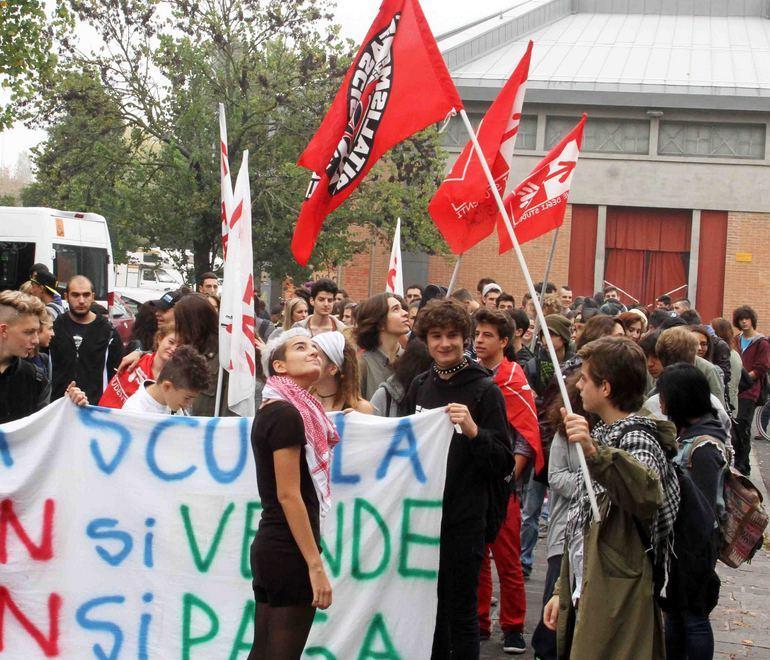 Il corteo degli studenti contro la “buona scuola” 