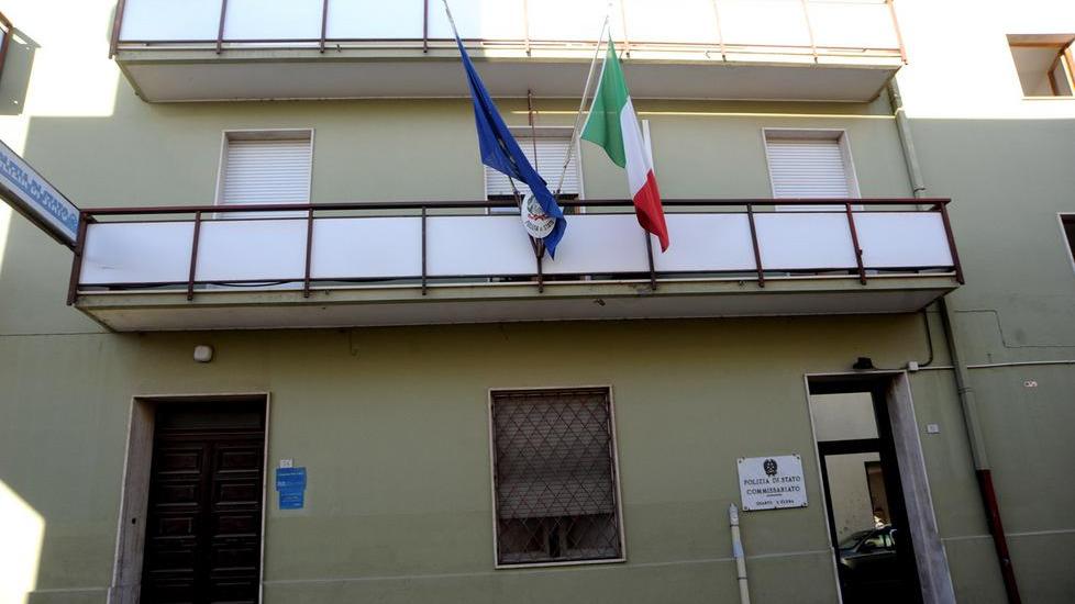 Simula l’acquisto di una barca e poi la ruba, indagato 23enne