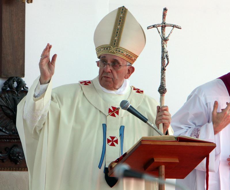 Papa Francesco porta a esempio padre Zirano beatificato a Sassari 