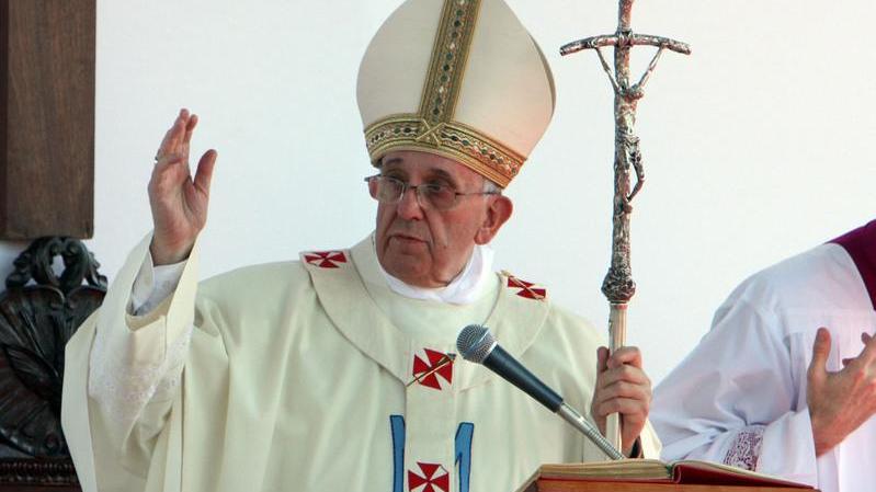 Papa Francesco porta a esempio padre Zirano beatificato a Sassari 