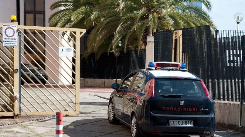 Venditore a domicilio di surgelati rapinato dell’incasso