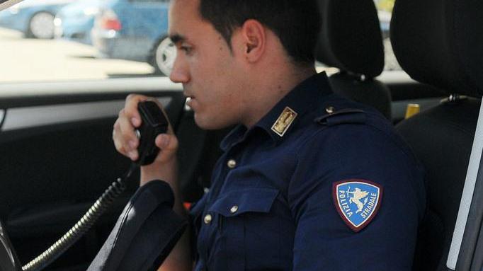 In bici ubriaco: prima soccorso poi denunciato