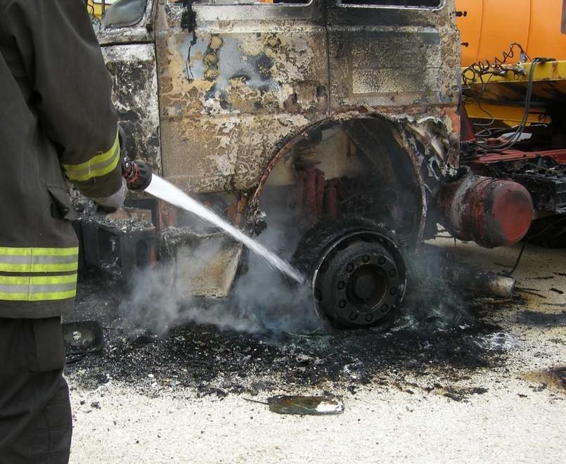 Incendio doloso, primi atti dell’inchiesta 