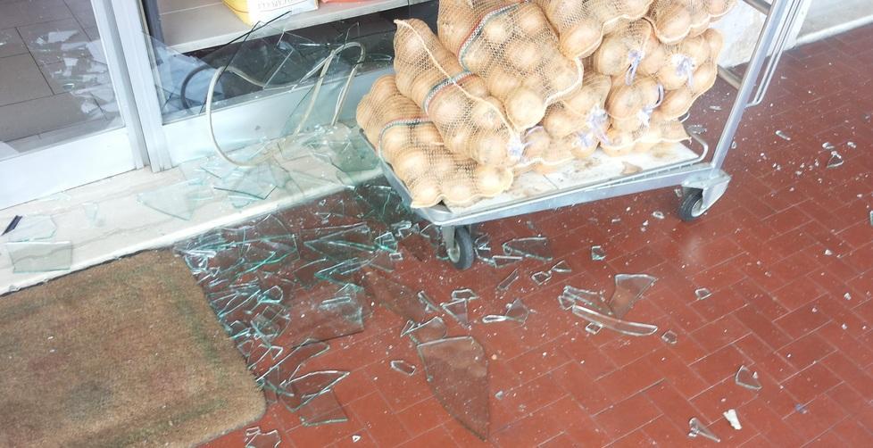 Operaio tenta di dar fuoco ai carabinieri 
