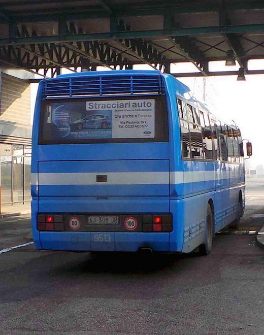 «Ritardi e guasti: i bus per gli studenti così non vanno» 