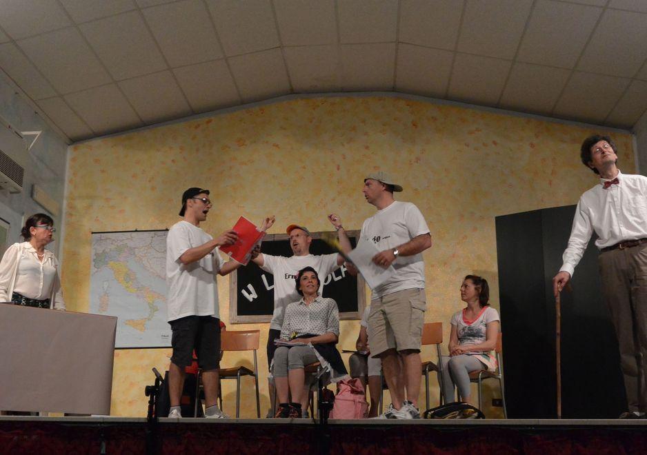 In scena “W la Skuola”, serata benefica alla Sala Estense