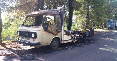 Incendiato il vecchio camper di un invalido tunisino 