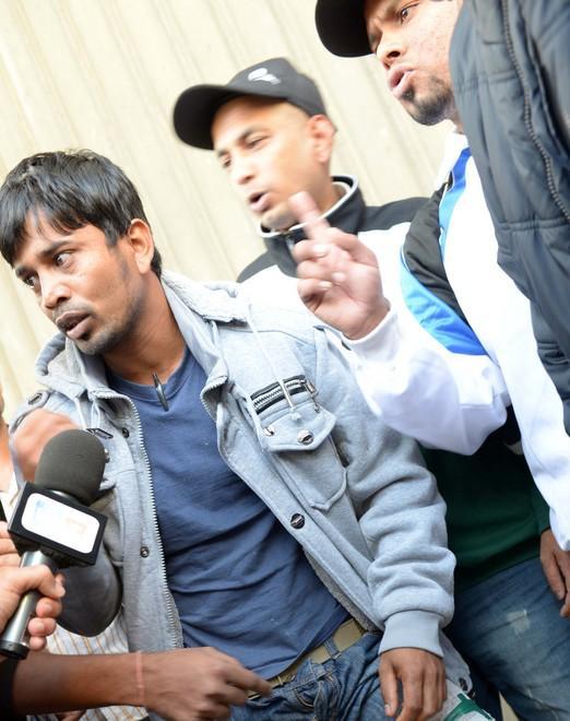 Profughi in rivolta: vogliamo andare via 