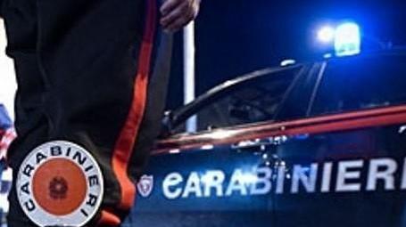 Rubano un’auto ma vengono fermati