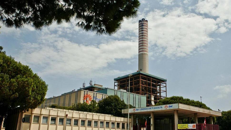 L’Enel rinuncia alla riconversione della centrale