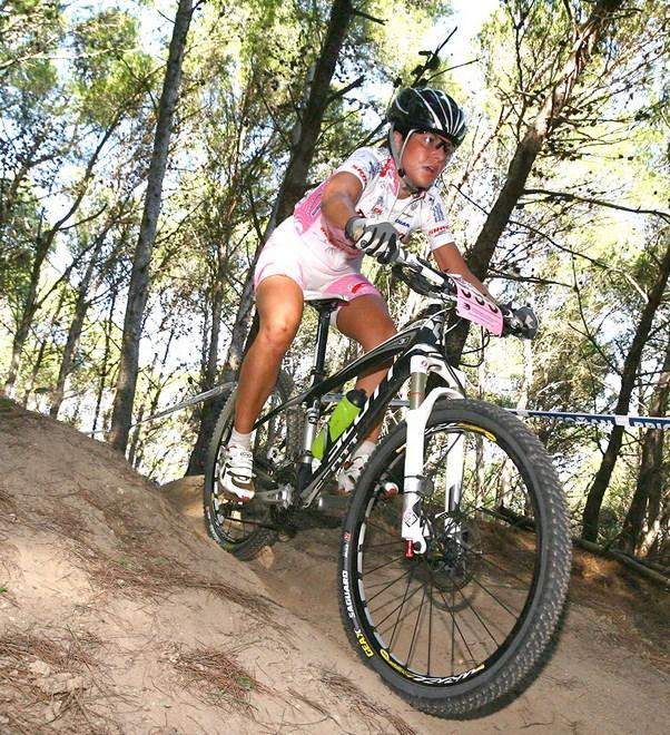 Stagione lunga di corsa in mountain bike