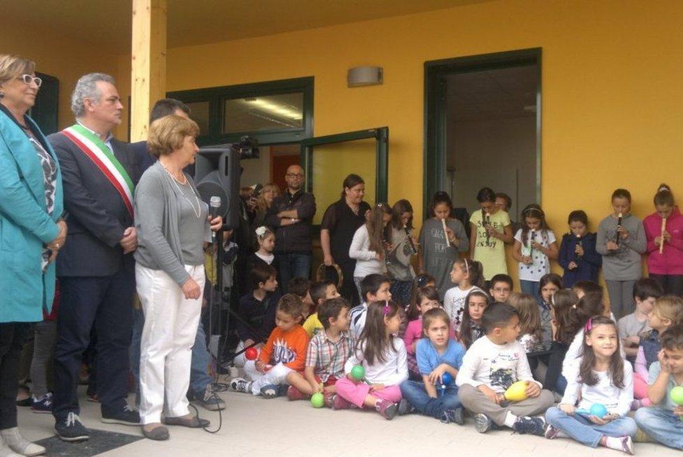 La nuova scuola a Quarantoli grazie a tanta solidarietà 
