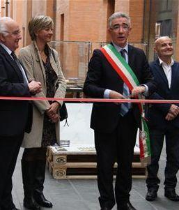 Aperta la mostra sui formati delle piastrelle 