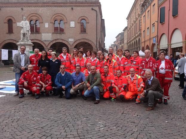 Esercitazione in piazza a Cento