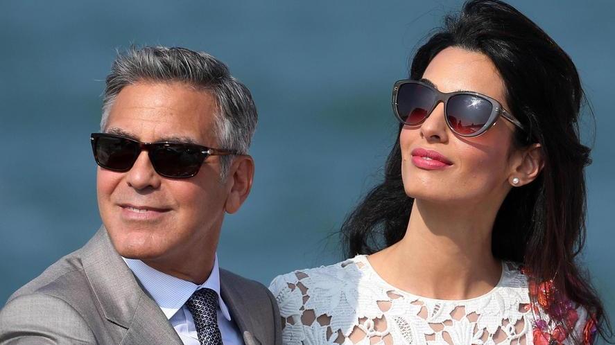 Per Clooney e Amal una luna di miele da incubo