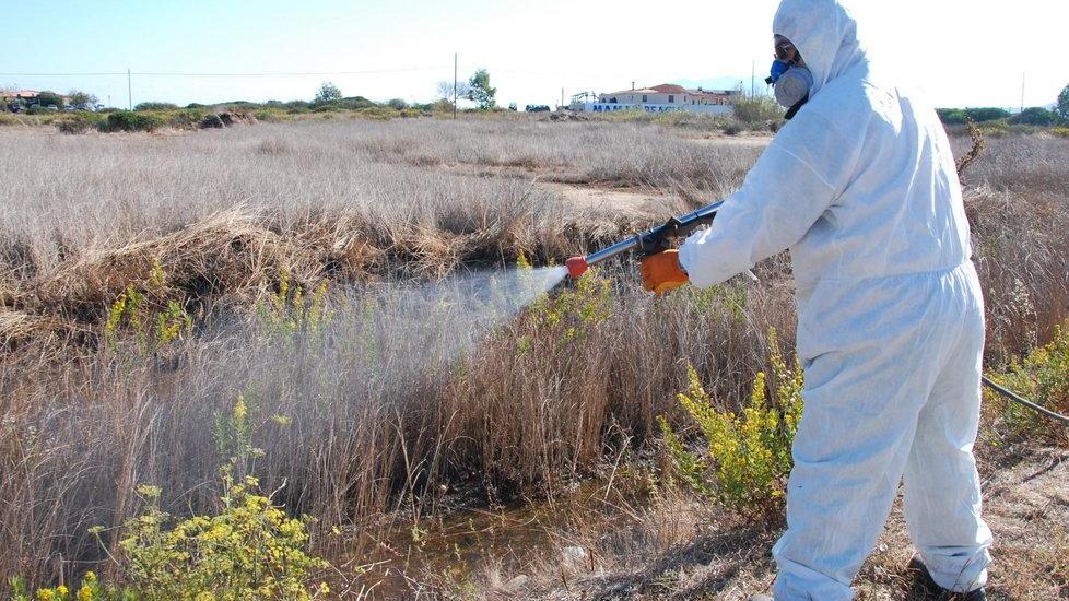 Disinfestatori precari a rischio