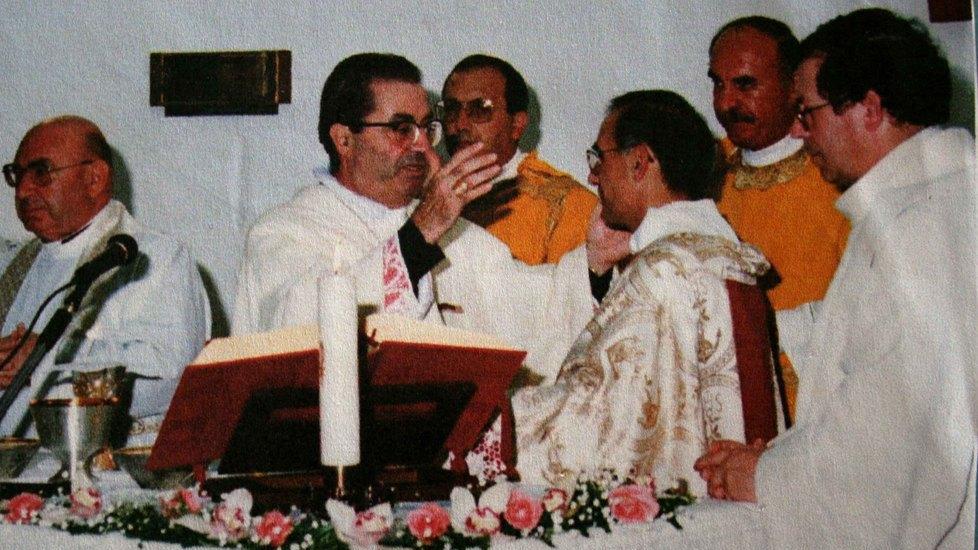 Venti anni di messe e fede: festa grande in parrocchia